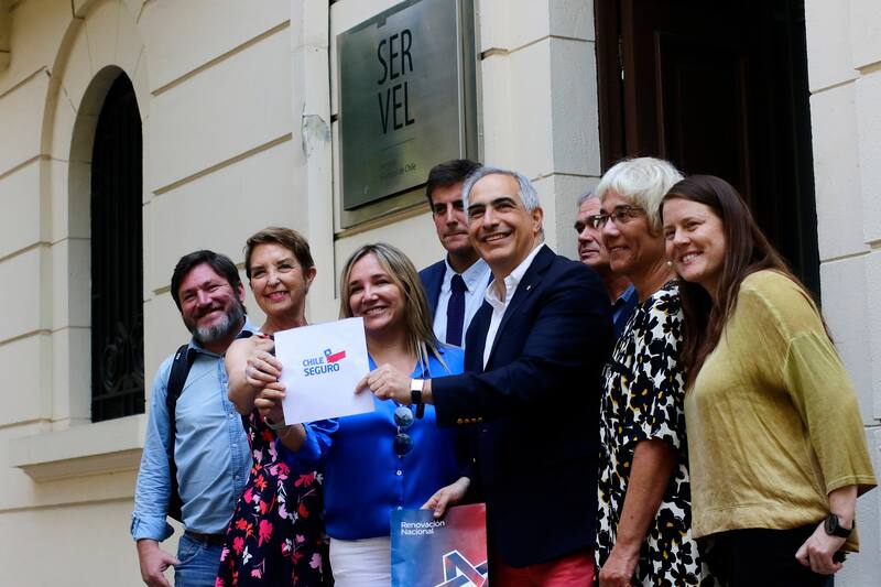 RN, UDI y Evópoli respondieron al Compromiso de Santiago con una misiva propia.
