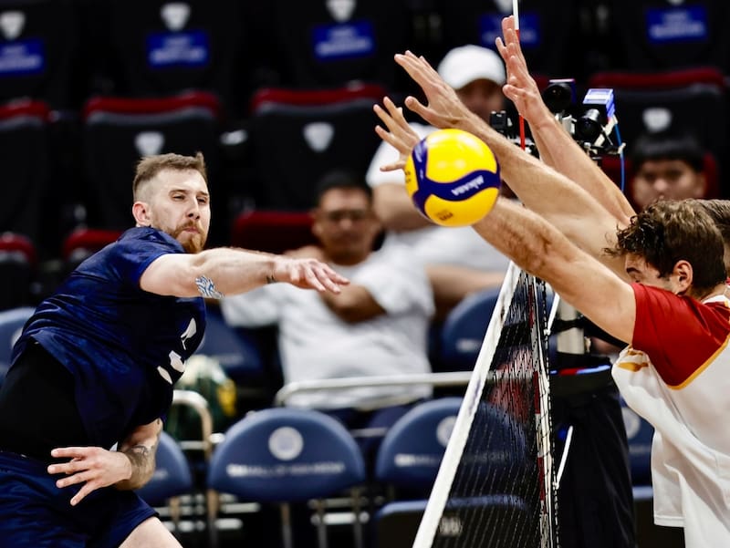 por el Mundial de Voleibol 2025 de Filipinas.