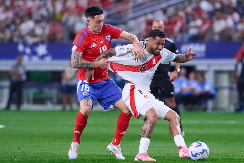Una nueva edición del Clásico del Pacífico se disputa este viernes en el estadio Bicentenario de La Florida. Foto: Agencia Aton.