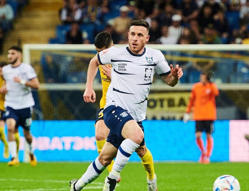 Ángelo Henríquez con el Baltika.