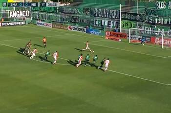 Sigue la pesadilla para Pablo Galdames en Independiente: falló este penal