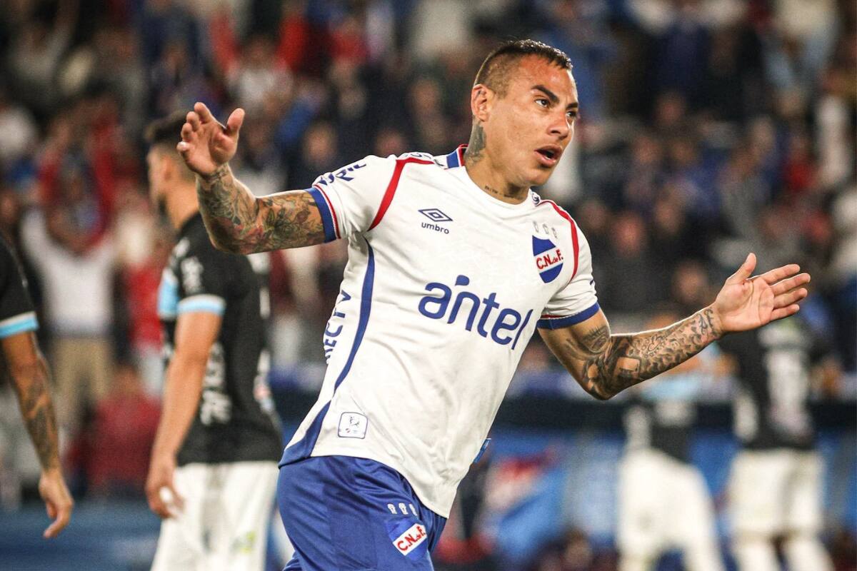 Eduardo Vargas en Nacional.