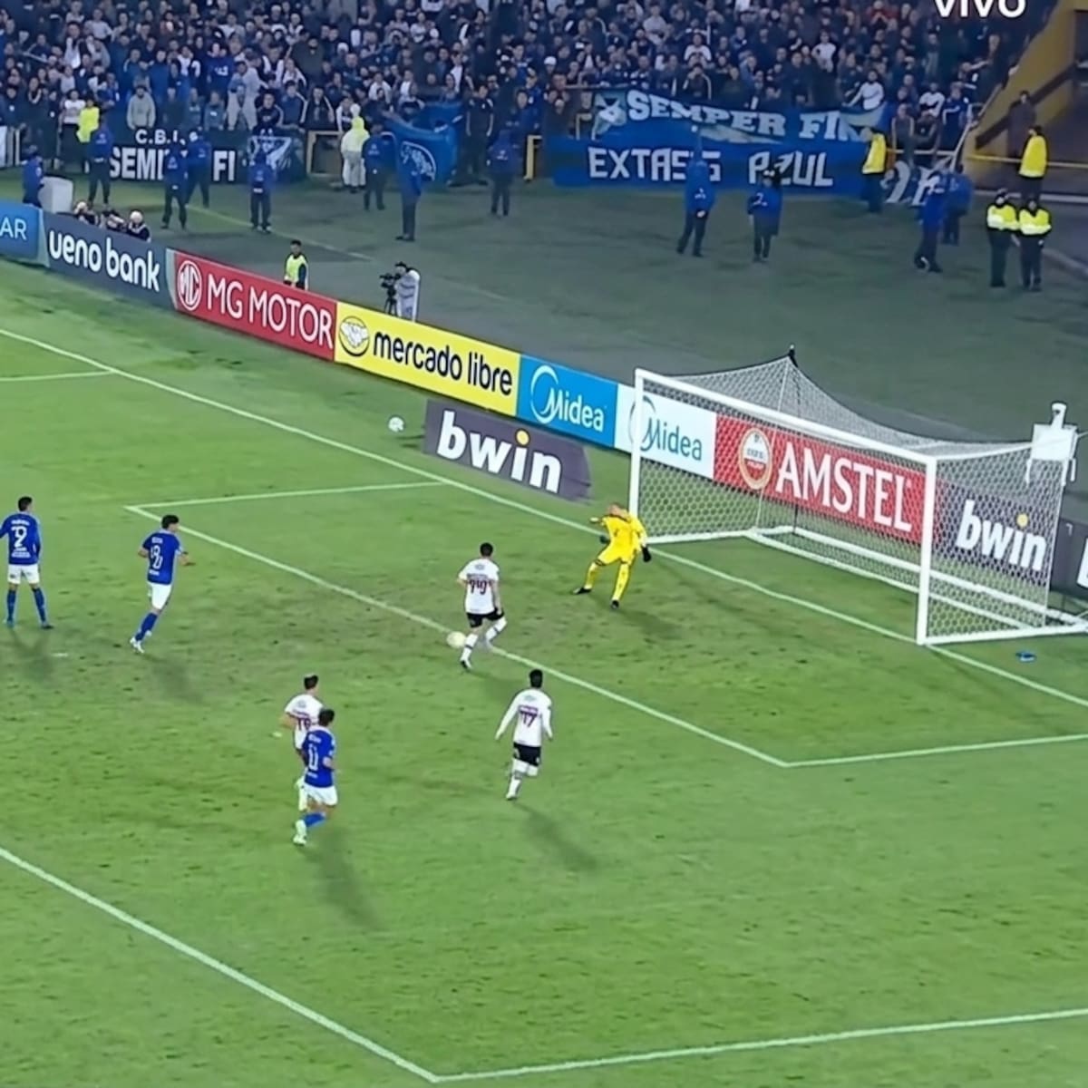 VIDEO| Gonzalo Tapia tuvo en sus pies el gol del triunfo de Sao Paulo: la definición da que hablar en Brasil