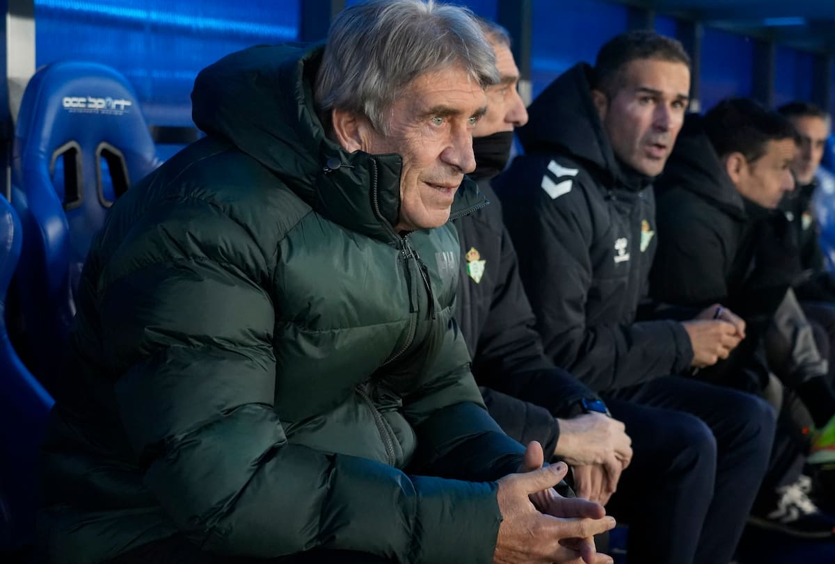 Pellegrini está lejos de pensar en La Roja: ya planifica la próxima temporada con el Betis pese a intentos de la ANFP. Foto: Agencia EFE
