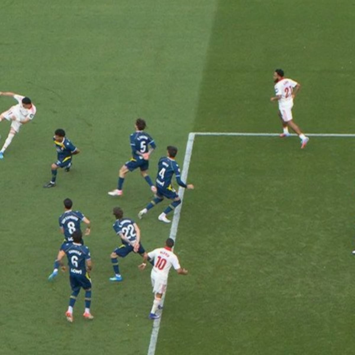 VIDEO | Alexis Sánchez se convertía nuevamente en héroe del Sevilla hasta que apareció el VAR