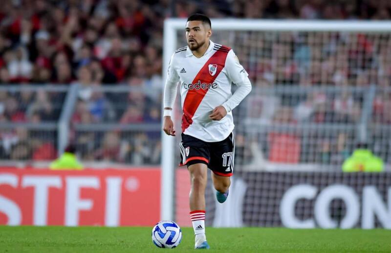 Paulo Díaz extendió su contrato hasta diciembre de 2026.