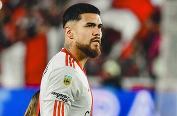 Lo quiere un exentrenador: el nuevo club que se suma a los interesados por Paulo Díaz