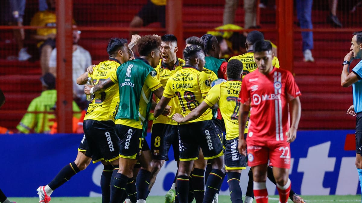 Brayan Cortés brilló en los penales, pero Iván Morales falló y Argentinos quedó eliminado de la Libertadores