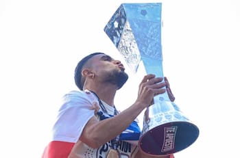 Elogios para un chileno en el exterior: “Es uno de los refuerzos más importantes, un jugador completo y aguerrido”