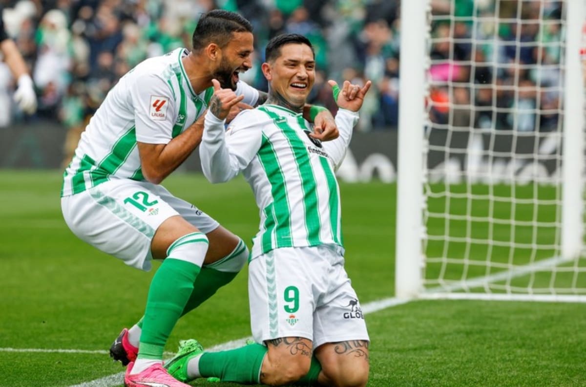 Manuel Pellegrini no tiene piedad y obliga la salida de argentino del Betis: pagarán 50 mil euros por rescindir