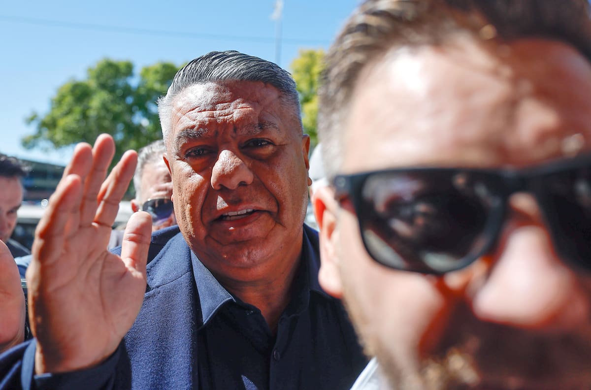 Chiqui Tapia procesado y embargado: el presidente de la AFA enfrenta su primera condena judicial a tres meses del Mundial