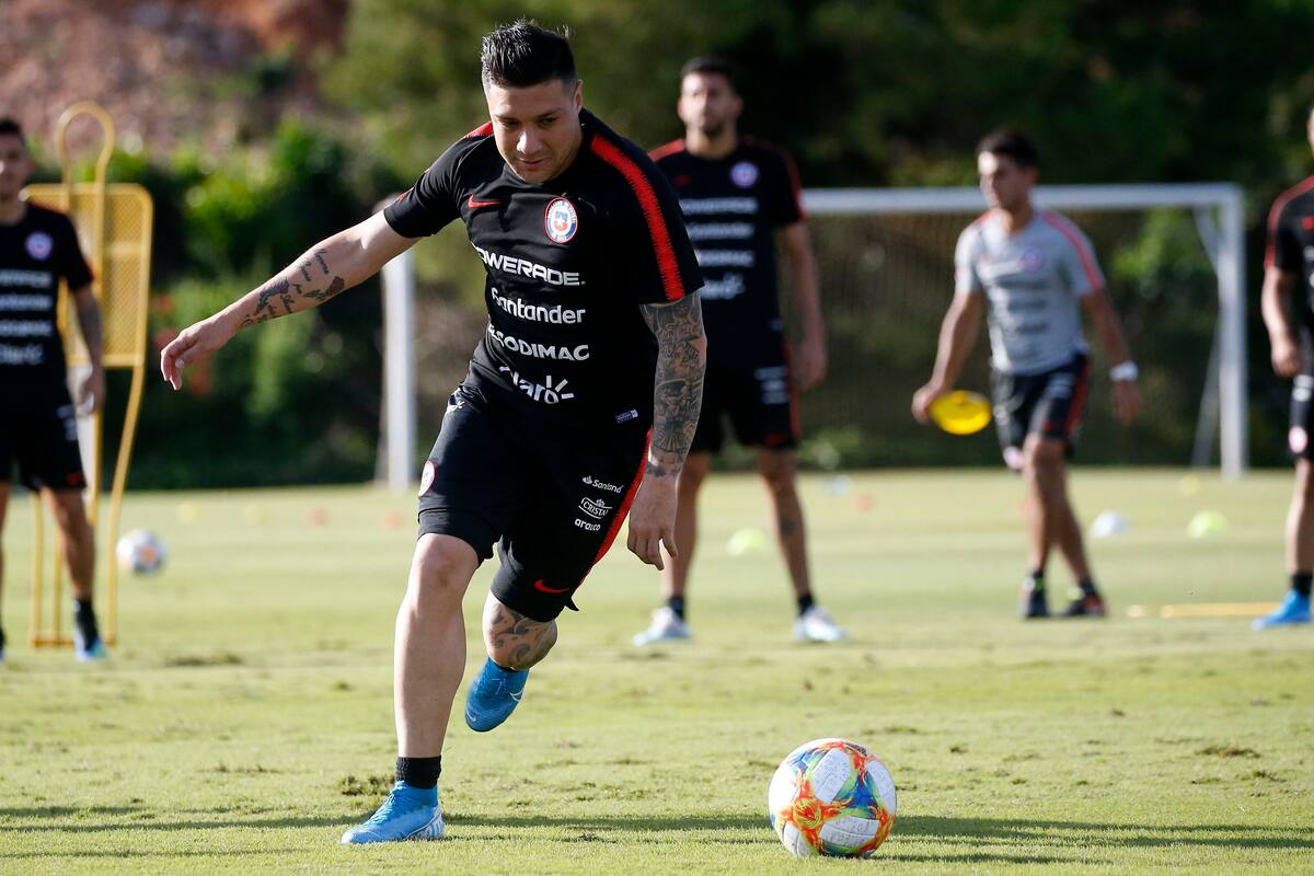 Christian Bravo tendrá que cambiar de club para 2024. Foto: Andres Pina/Photosport