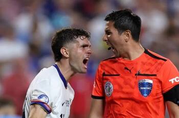 VIDEO | Nueva polémica en Copa América: árbitro peruano le negó el saludo a Christian Pulisic