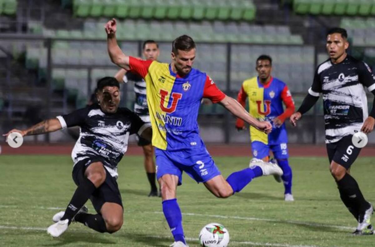 ¿Qué fue de Christian Santos? El criticado venezolano que fracasó en Colo Colo y ahora busca su revancha con la U en el pecho