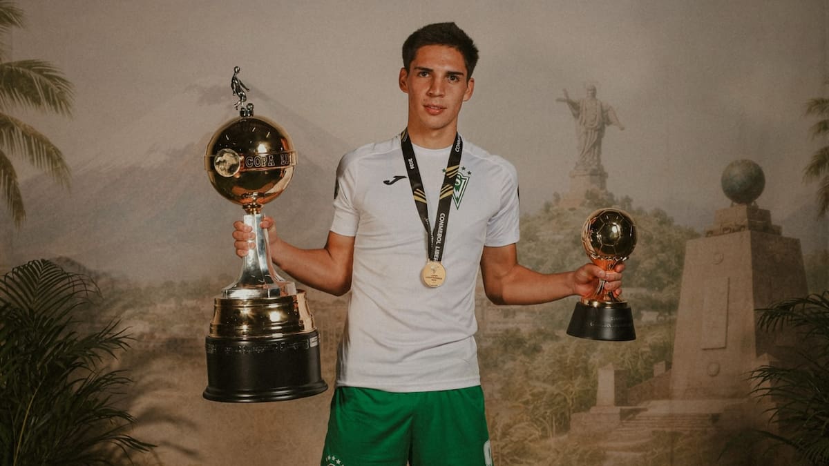 Fue la gran figura de Wanderers en Copa Libertadores y ahora sorprendió con este tatuaje del trofeo