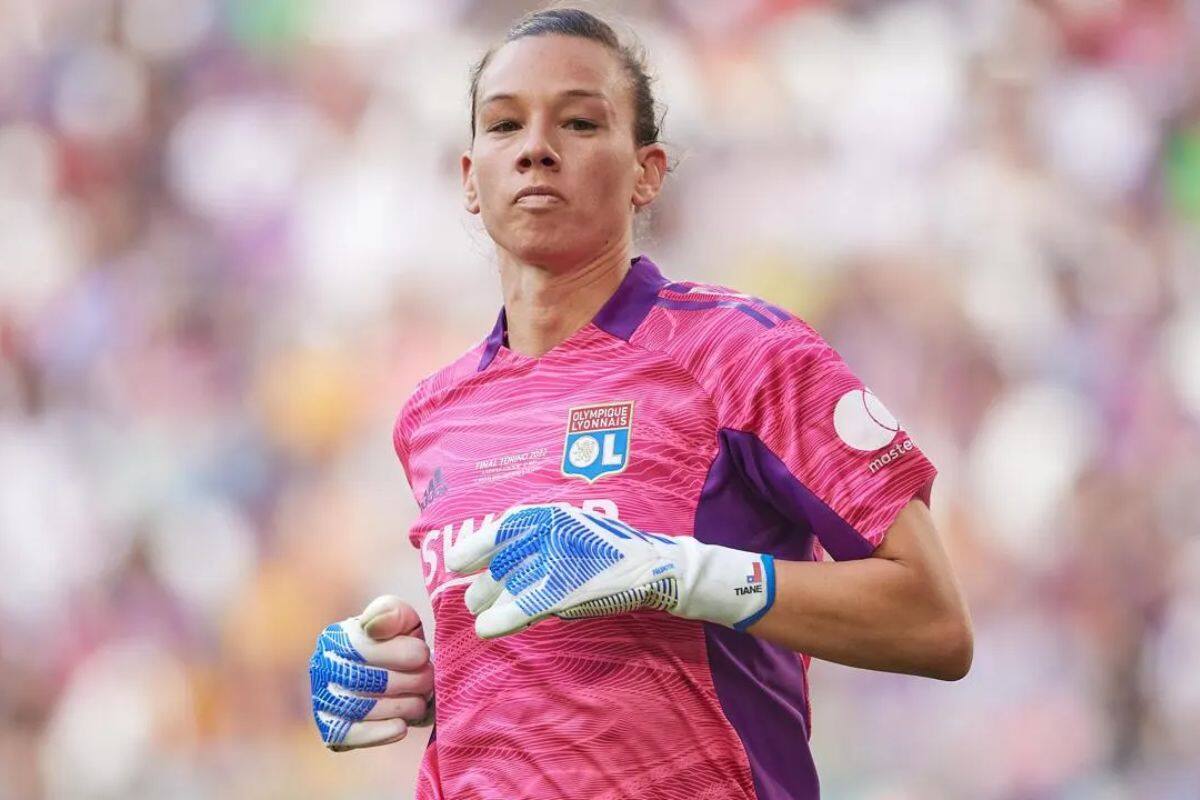 La chilena se coronó campeona en Francia.