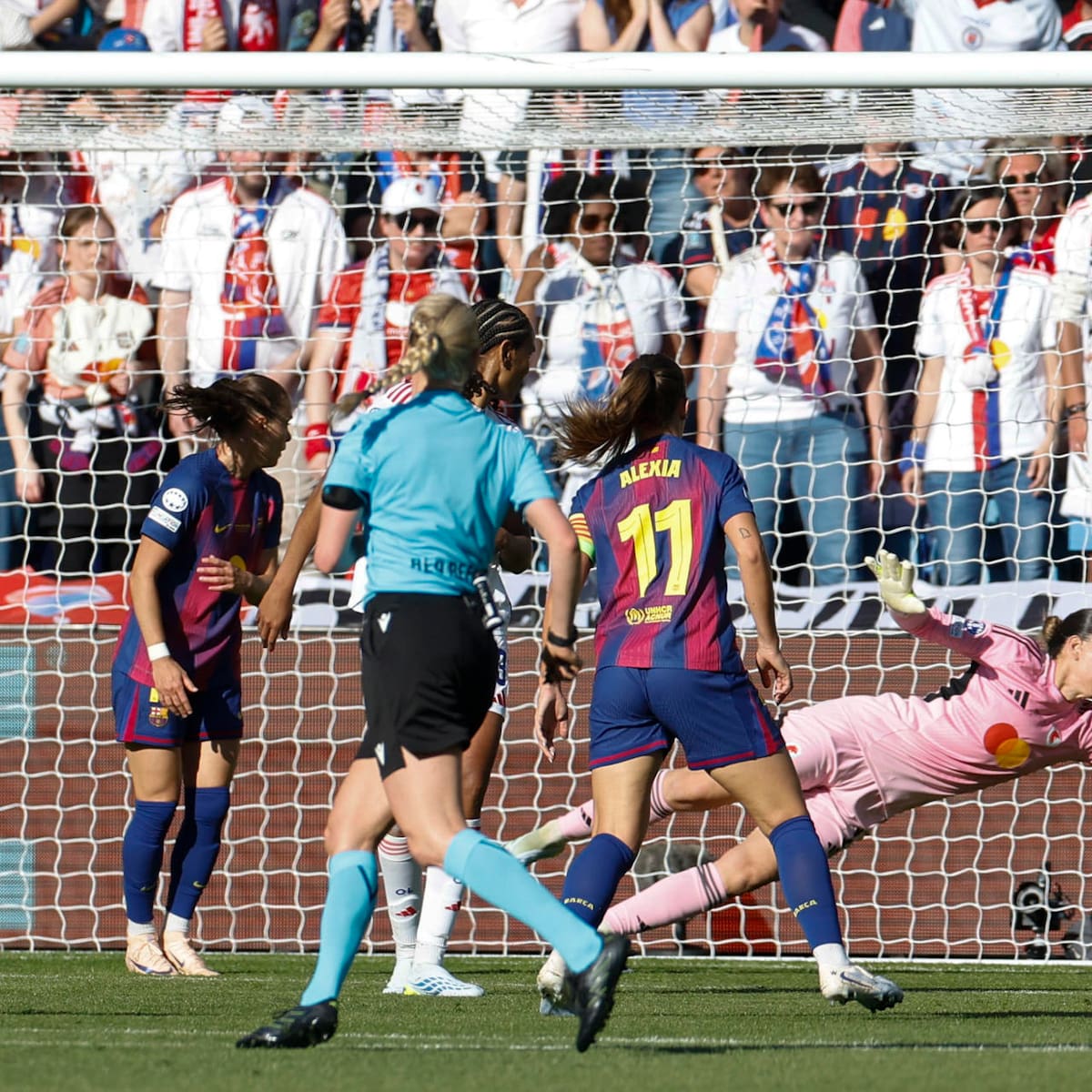 Se acabó el sueño de Christiane Endler: Barcelona es el campeón de la Champions League Femenina