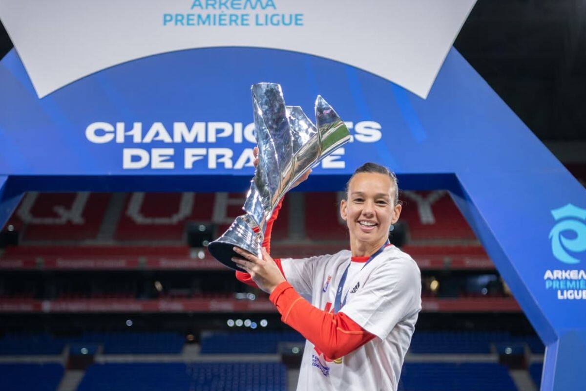 La mejor futbolista chilena de todos los tiempos agiganta cada día su leyenda. Foto: Instagram Tiane Endler.