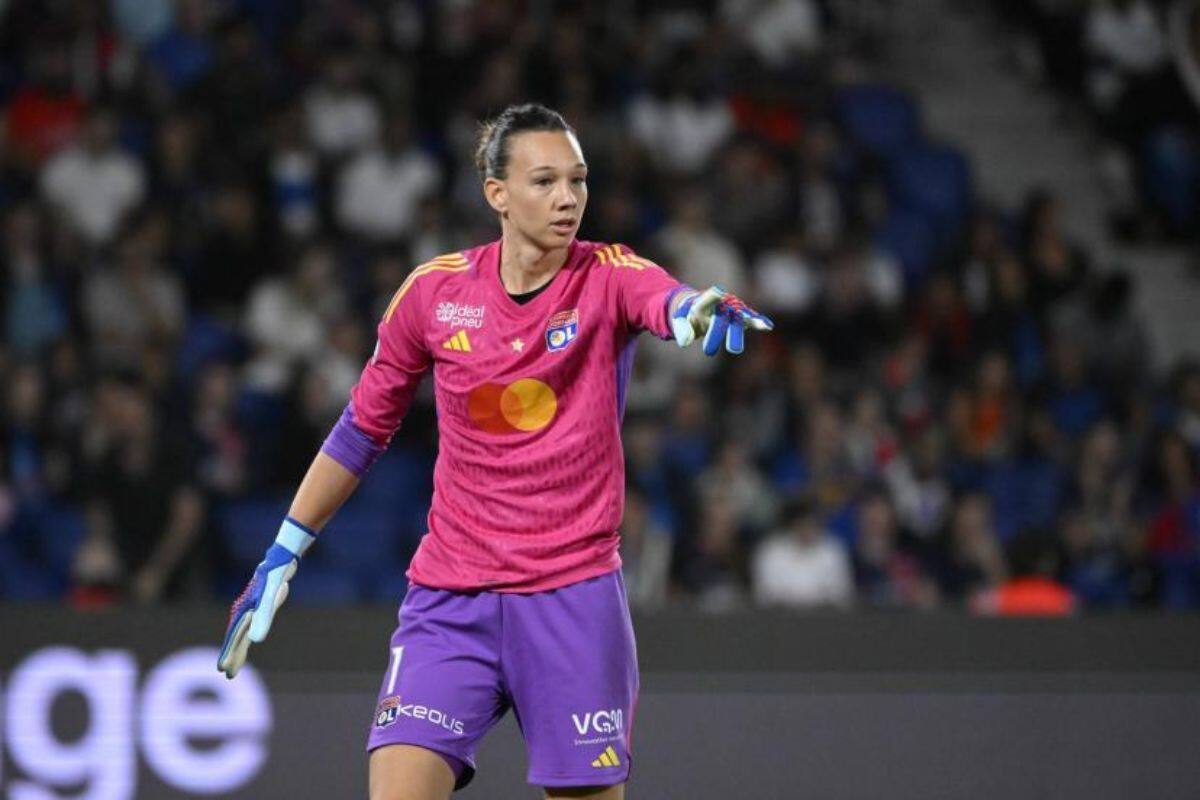 TIane Endler va por su segunda Champions League.