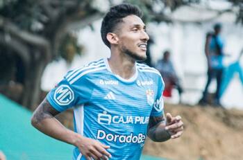 Con un ex Colo Colo como figura: equipo peruano logra récord al ganar por 12-0 en Primera División