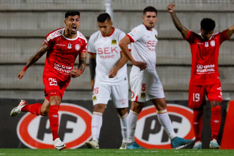 El jugador de Unión La Calera adelantó el partido ante la U. Foto: Aton.
