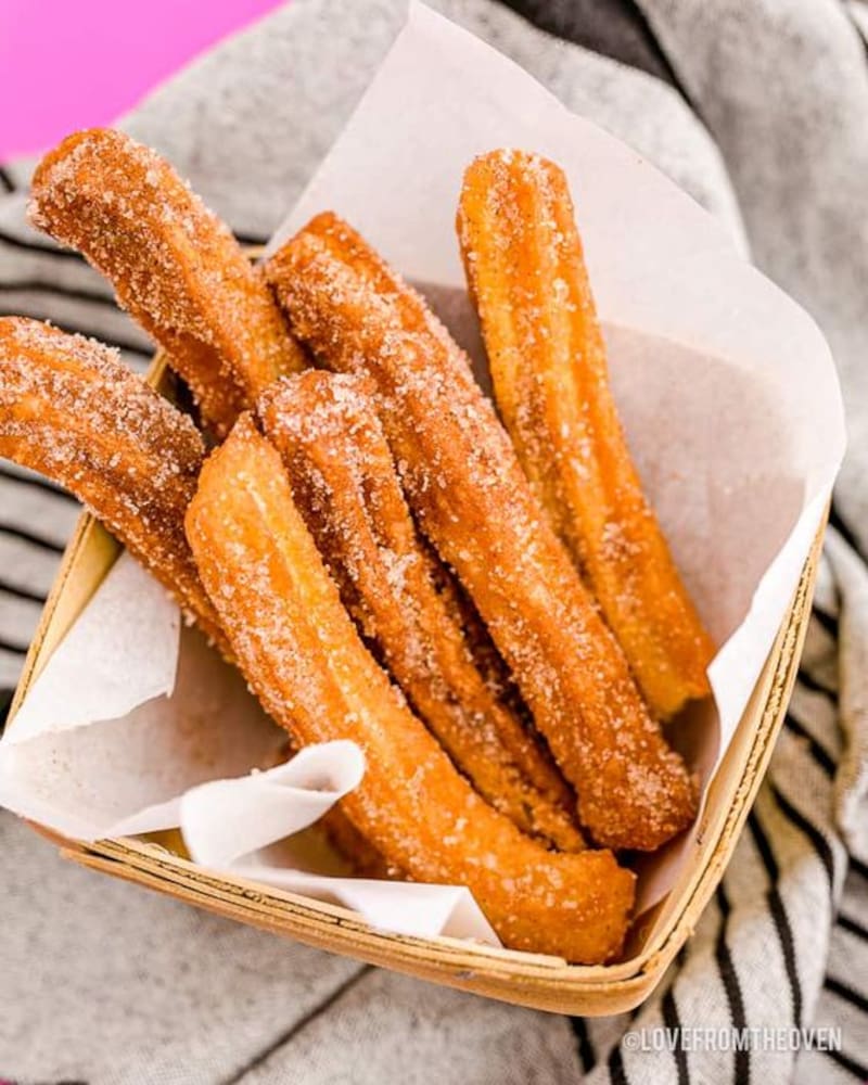 Aprende a cocinar esta preparación ideal para días fríos o de calor.