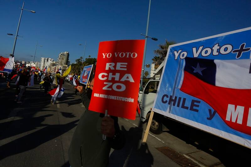 Vina Del Mar, 22 de octubre 2020
Cierre de la campaña por el Rechazo en Viña Del Mar.
Raul Zamora/Aton Chile
