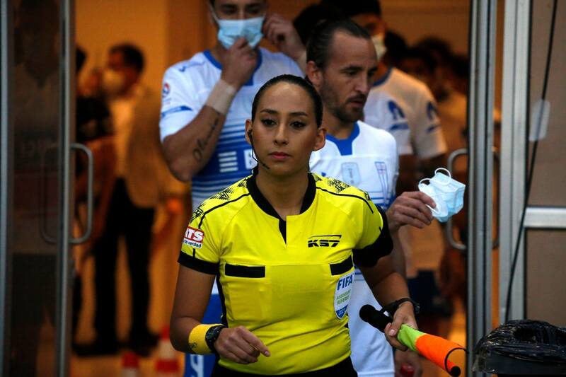 en su época como jueza de línea. Foto: Agencia Aton.