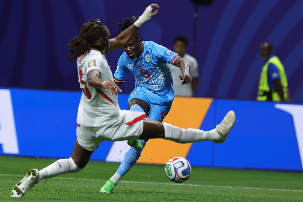 El delantero de RD Congo sorprendió a Inglaterra. Foto: EFE.