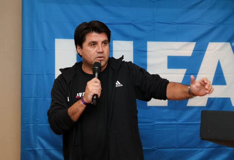 El ex volante de la Selección Nacional en Francia '98 es hoy gerente de Desarrollo de la Conmebol.