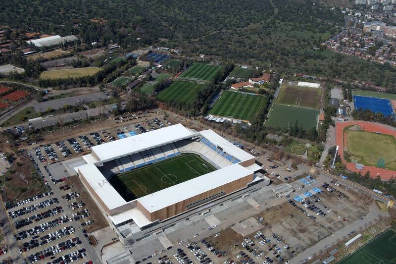 , estadio de la Universidad Católica. Foto: Agencia Aton.