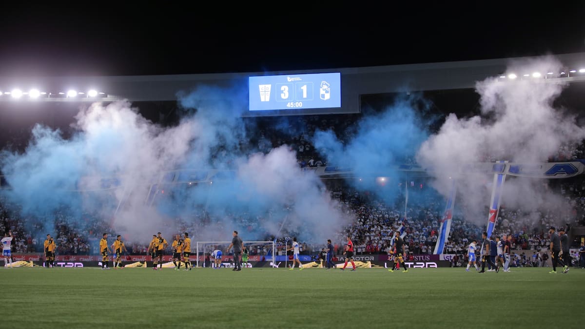 La millonaria multa a la que se expone la UC si no le otorga 2 mil entradas a Boca en Copa Libertadores