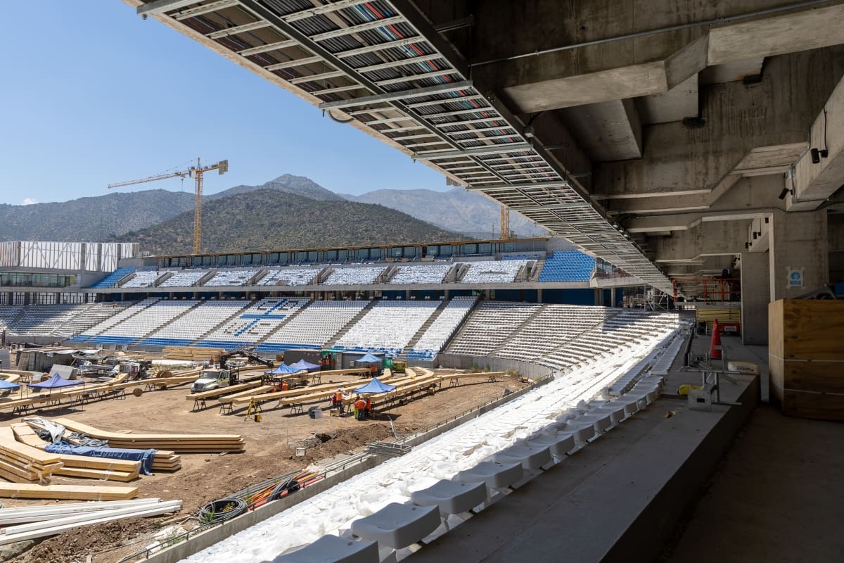 El Claro Arena continúa siendo construido. Foto: Felipe Escobedo.