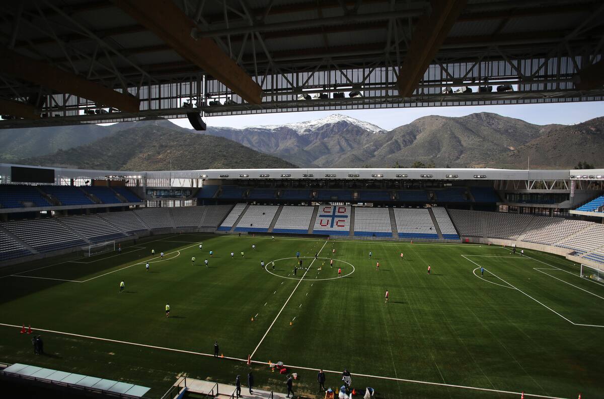 “Disfruté mucho mi paso por la UC; no me invitaron al Claro Arena, pero si lo hacen sería feliz”