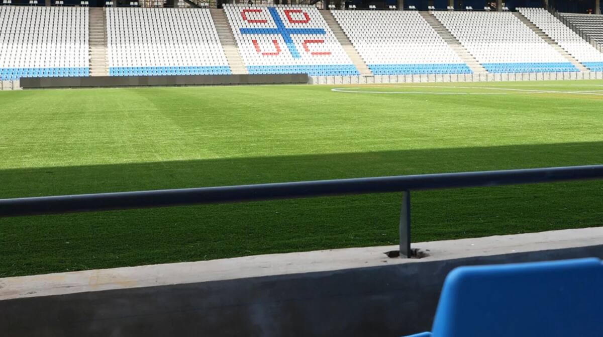 El estadio de la UC no tiene rejas.