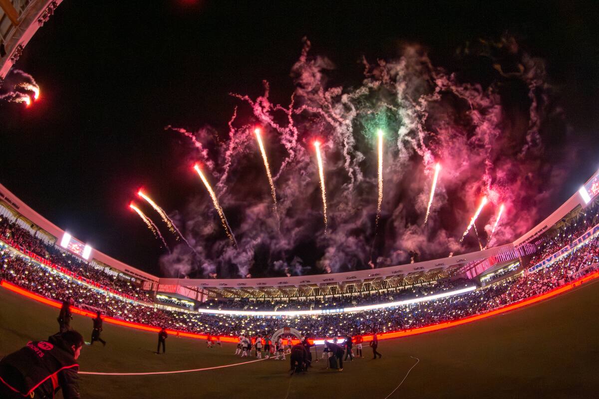 El estadio de la UC sigue recibiendo premios. Foto: Felipe Escobedo