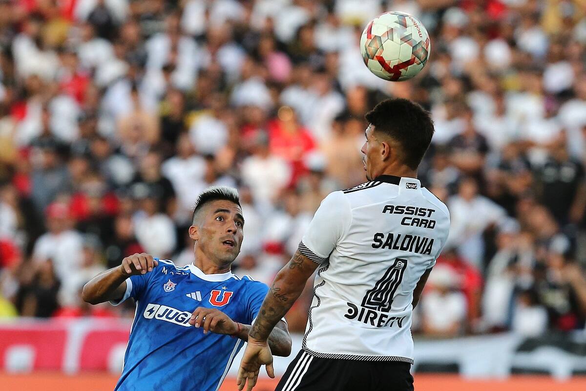 ¿Colo Colo y la U jugando de noche? Ver para creer. Foto: Agencia Aton