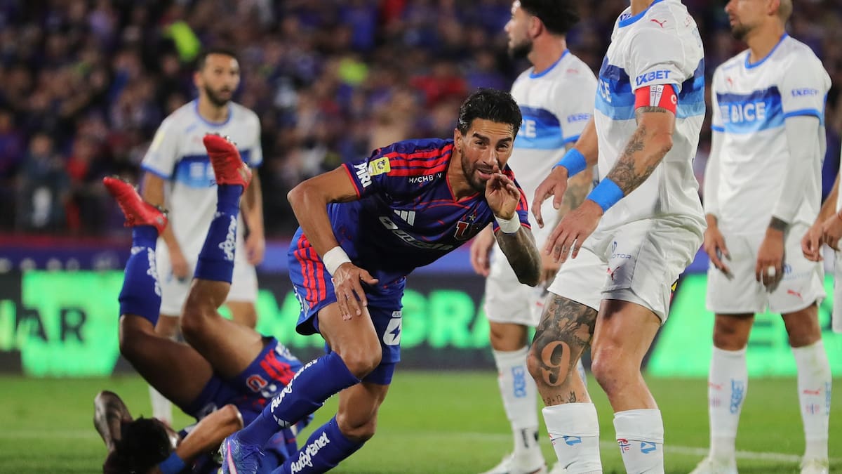 “¡Bernedo", por qué mierda...!“: Así relataron en el principal sitio partidario de la UC el gol de Lucero