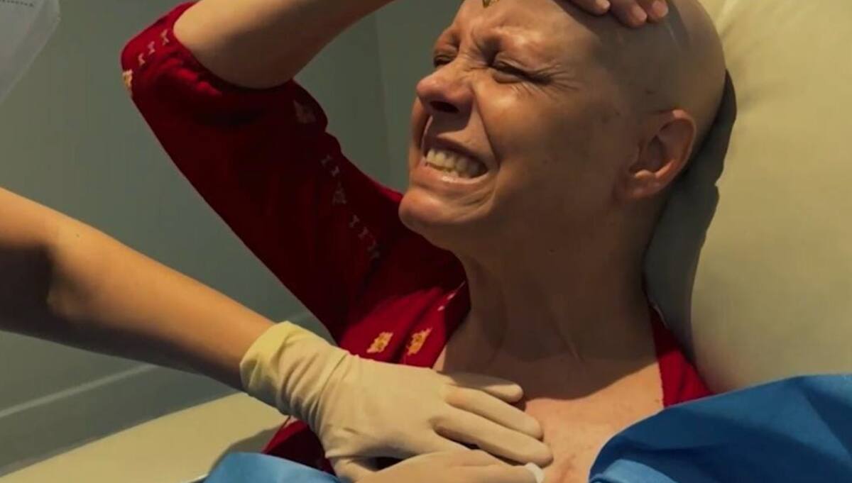 Claudia Conserva en su documental "Brava". Créditos: TVN.