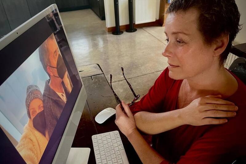 Claudia Conserva ha sido criticada por mostrar su cáncer en televisión