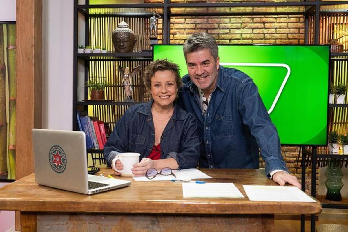 Claudia Conserva y Juan Carlos "Pollo" Valdivia en "Claudia Conversa".