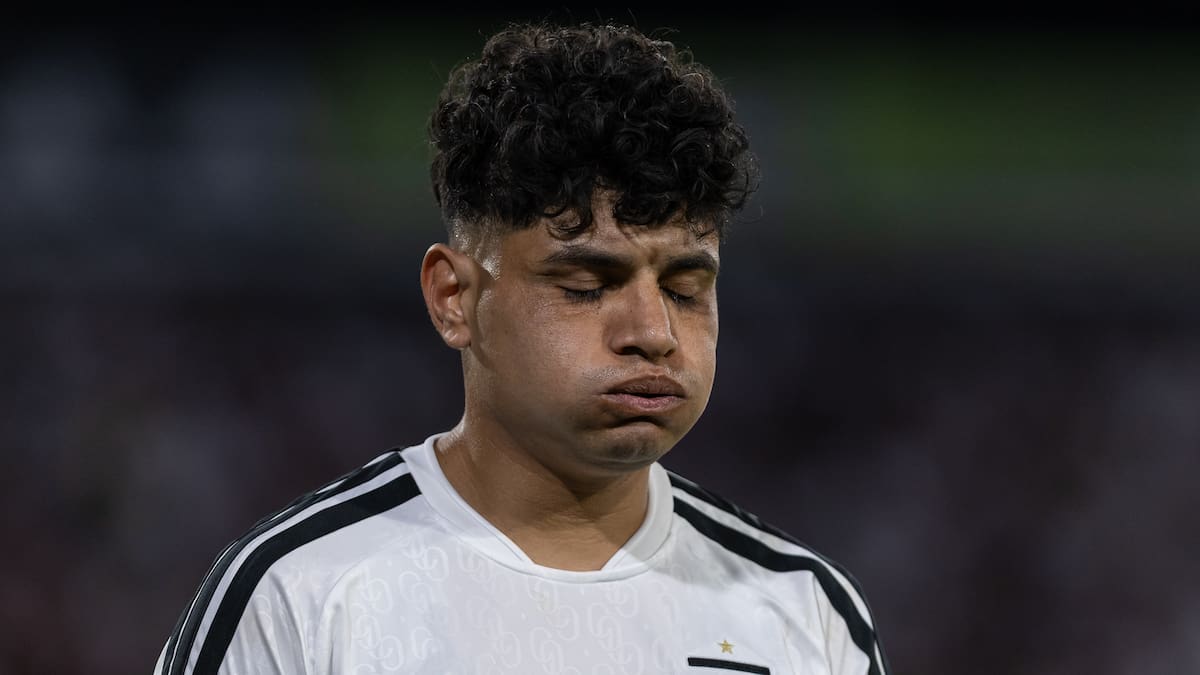 El futuro de Claudio Aquino en Colo-Colo pende de un hilo