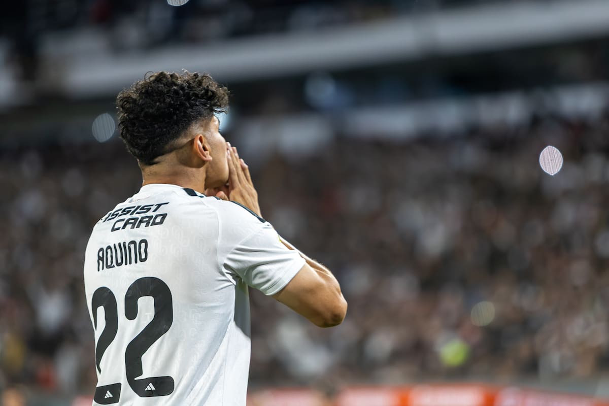 El volante todavía no arregla su renovación en Colo Colo. Foto: Felipe Escobedo/En Cancha