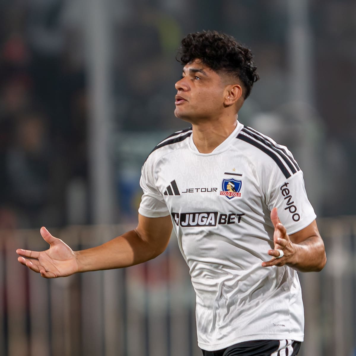 La tajante respuesta de Fernando Ortiz a Claudio Aquino tras reclamar que no ha jugado en su puesto