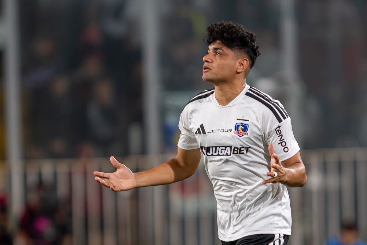 El volante se refirió a su rendimiento en Colo-Colo. Foto: Felipe Escobedo/En Cancha