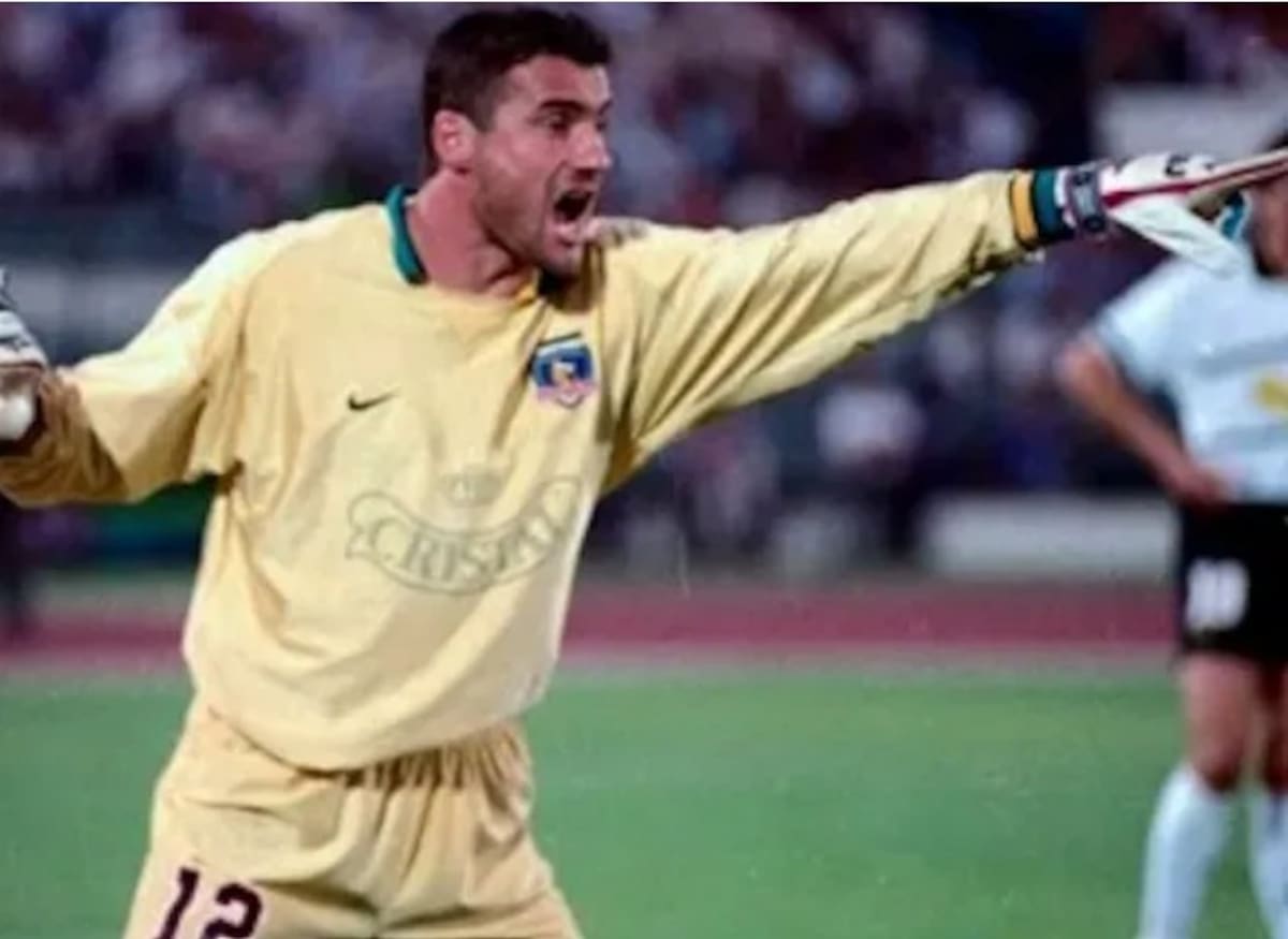 El ex portero uruguayo es pareja de la madre de Joaquín Sosa, nuevo refuerzo de Colo Colo.
