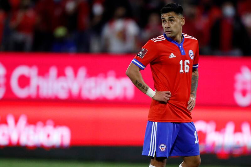 Claudio Baeza en el encuentro de La Roja ante Ecuador por las Clasificatorias rumbo al Mundial de Qatar. Foto: Aton.