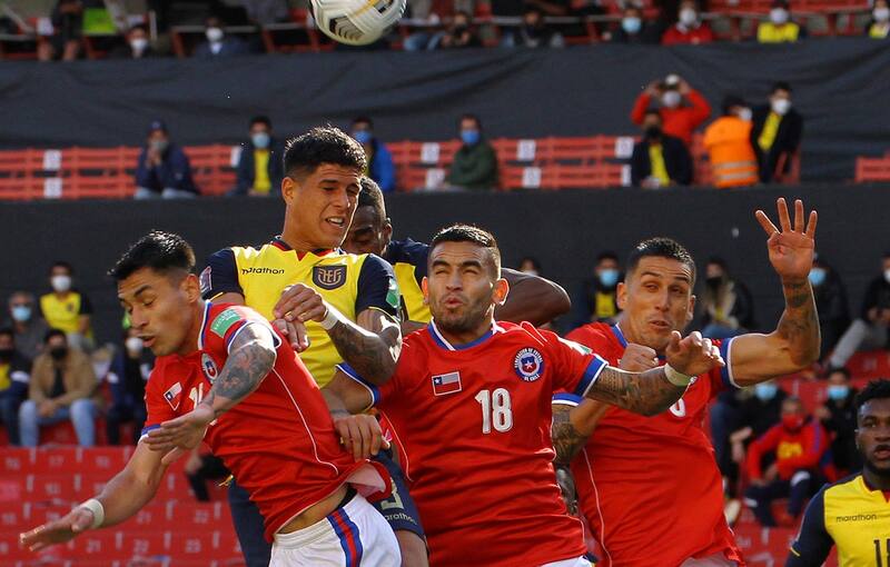 jugando por La Roja: Foto: Cesar Munoz/Apifoto/Photosport