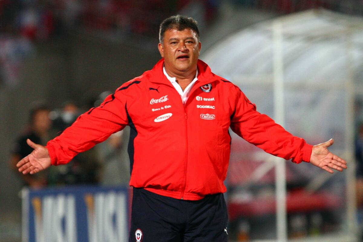 Claudio Borghi podría regresar al fútbol chileno. Foto: Agencia Aton.