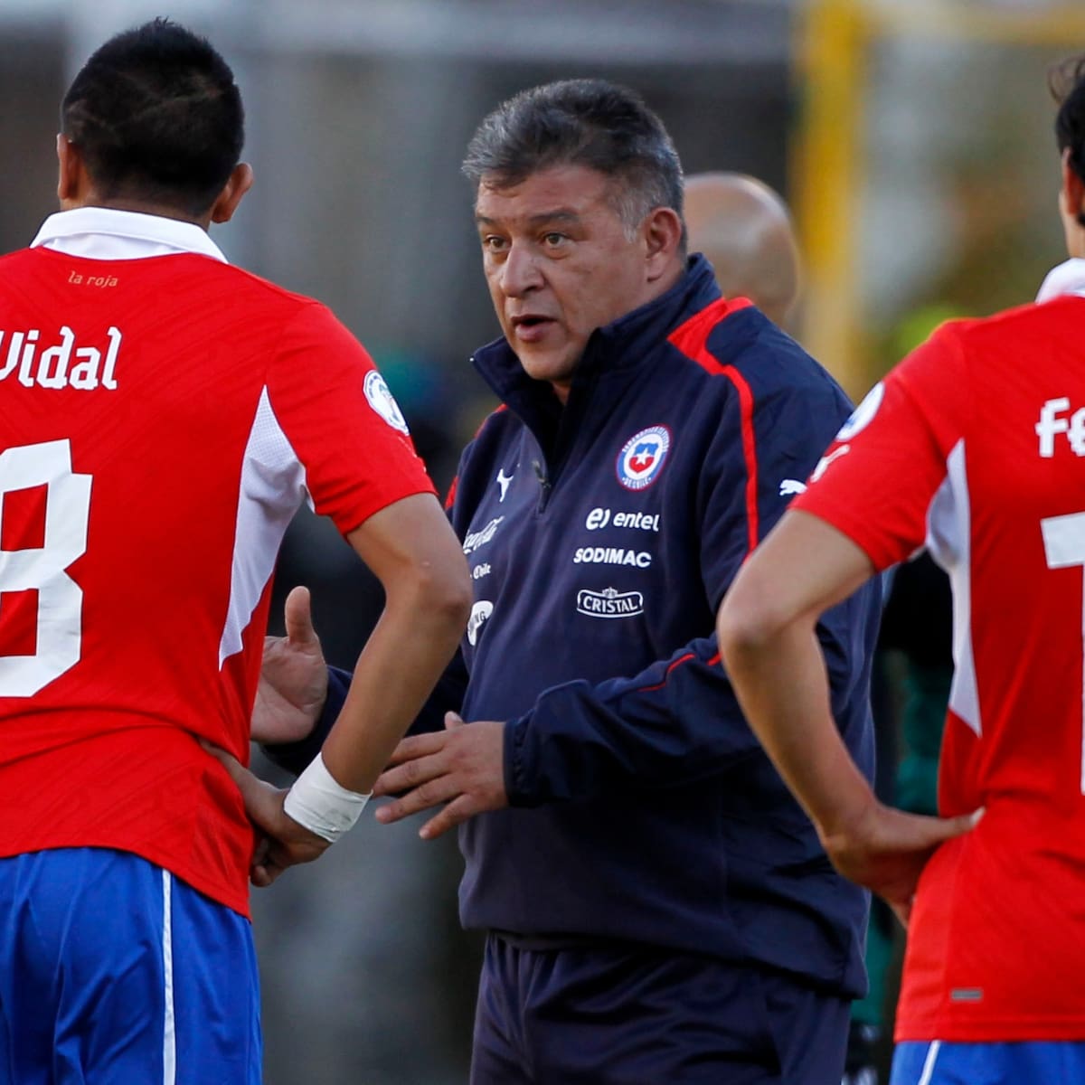 Claudio Borghi recordó su paso por La Roja: “Si perdía, lo hacía yo; pero si ganaba, era por lo que hizo Bielsa”